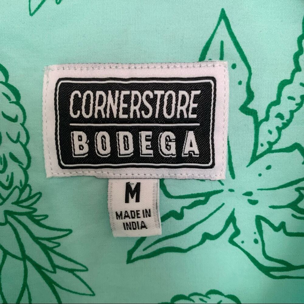 Cornerstone Bodega Aqua Pineapple Print Button Down Shirt Medium - Picture 4 of 5
